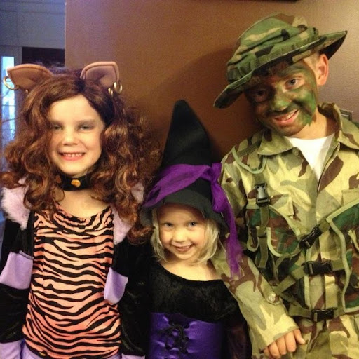 Bonnie Perry Photo 7
