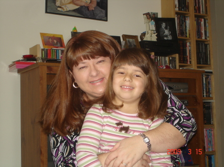 Laura Simmons Photo 16
