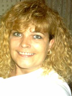 Amy Leonard Photo 8