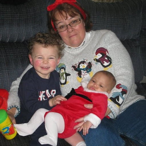 Debra Groves Photo 30