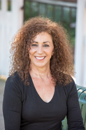 Susan Quinn Photo 16