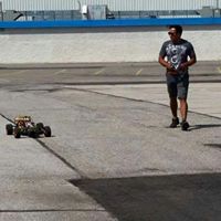 Max Gutierrez Photo 16