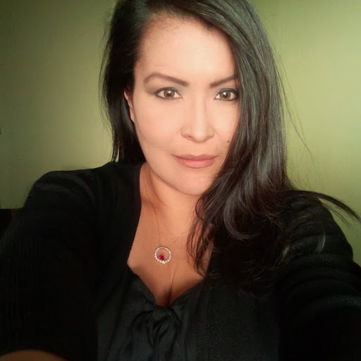 Veronica White Photo 35