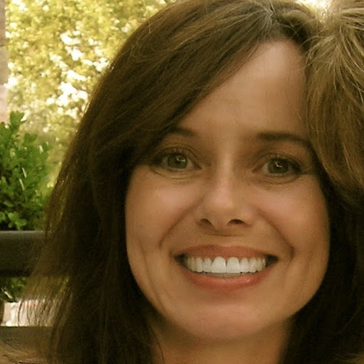 Elizabeth Daniels Photo 2