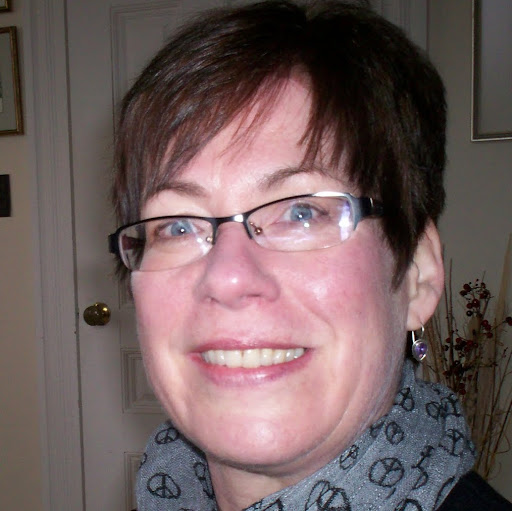 Elizabeth Baxter Photo 17