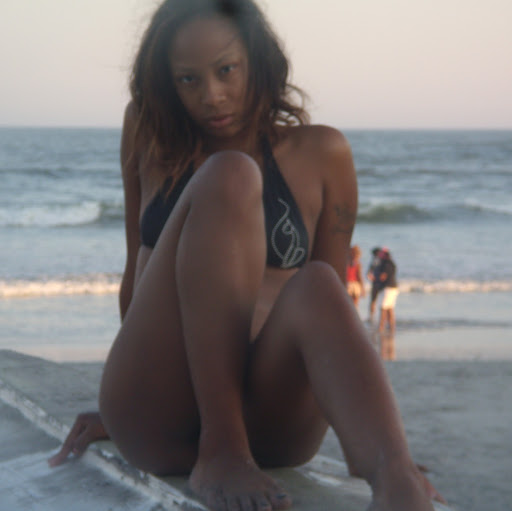Joy Parker Photo 10