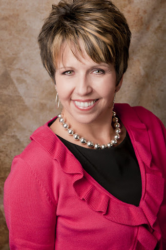 Angela Roberson Photo 4