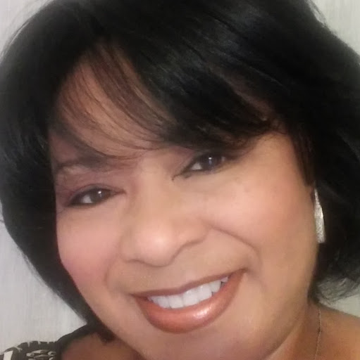 Joyce Sneed Photo 22