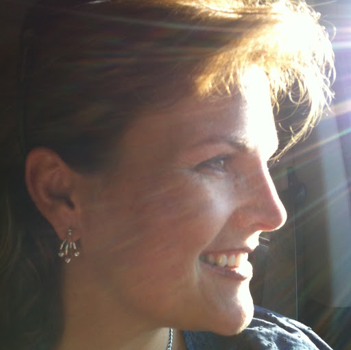 Kelly Kline Photo 29