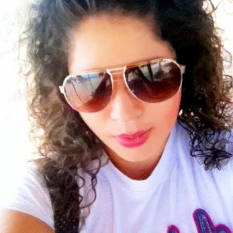 Nydia Robles Photo 23