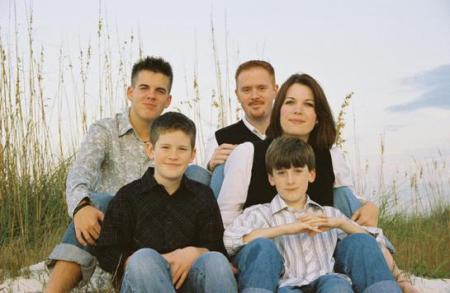 Christie Howard Photo 10