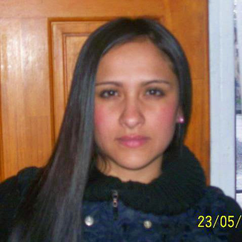 Elizabeth Daza Photo 10