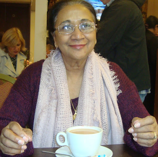 Helen Harrison Photo 42
