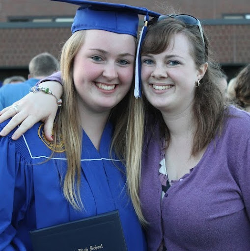 Julie Pickett Photo 17