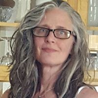 Tracey Hash Photo 2