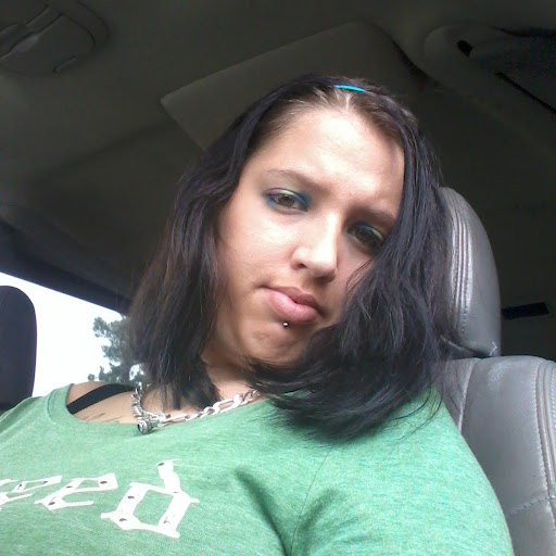 Jennifer Hutson Photo 2