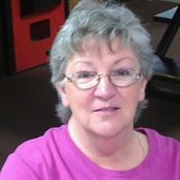 Elizabeth Springer Photo 20