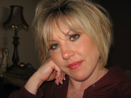 Renee Brewer Photo 7
