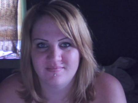 Nicole Wall Photo 35