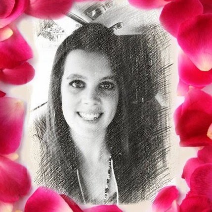 Amanda Carroll Photo 56