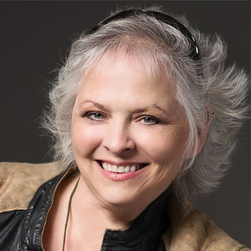 Carol Levesque Photo 23