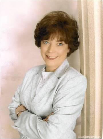 Mary Vivian Photo 21