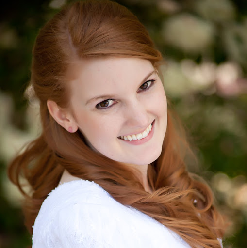 Heidi Sutherland Photo 33
