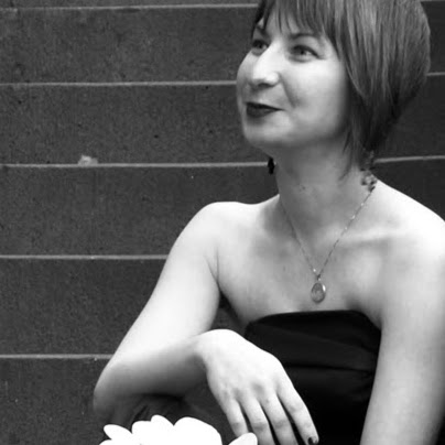 Dee Evans Photo 31