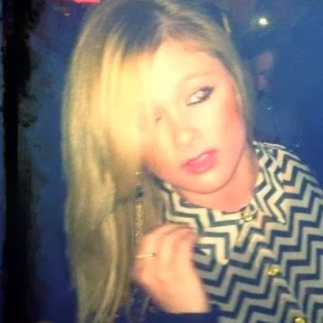 Heather Dickinson Photo 9