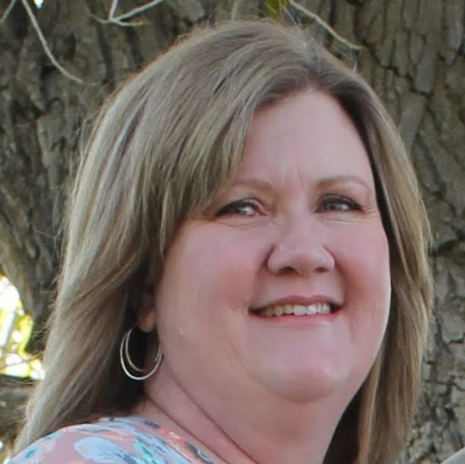 Teri Pratt Photo 24