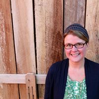 Michelle Howell Photo 17