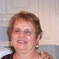 Laura Darby Photo 36
