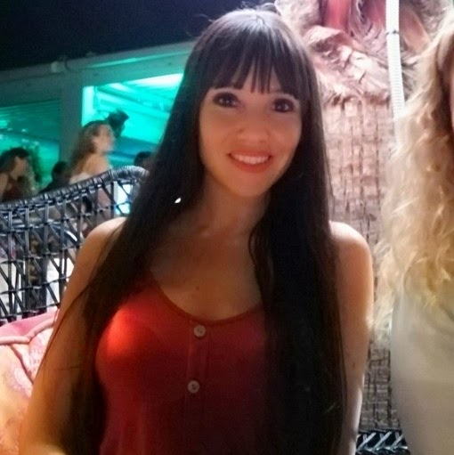 Angela Roman Photo 15