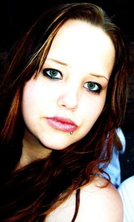 Stephanie Bennett Photo 14