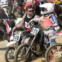 Derek Hayes Photo 9