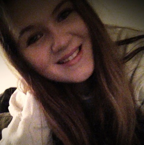Kayla Lang Photo 9