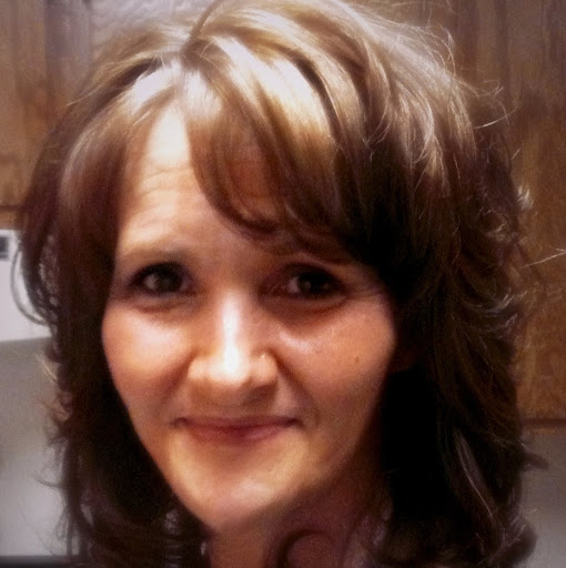 Julie Bolen Photo 9