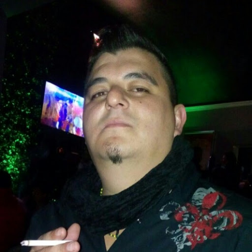 Jonathan Michael Photo 20