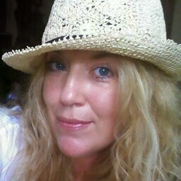 Amy Britt Photo 6