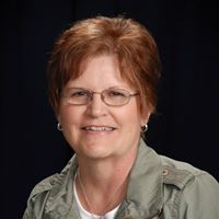 Marilyn Gray Photo 18