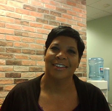 Suzanne Richards Photo 10
