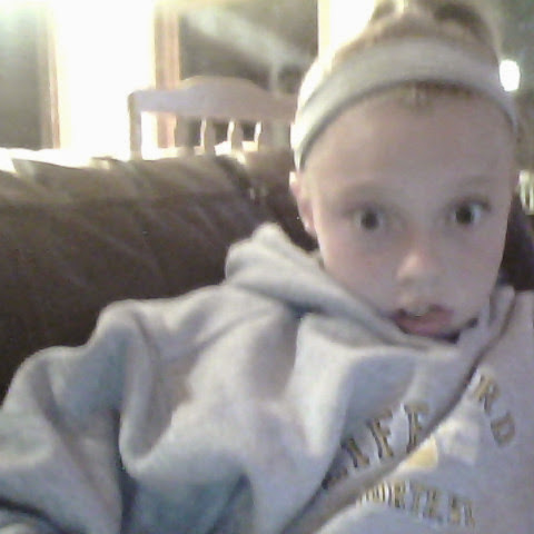 Leah Burns Photo 36