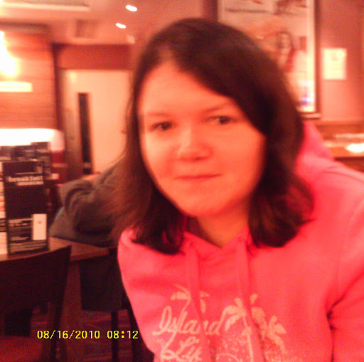 Samantha Downing Photo 32
