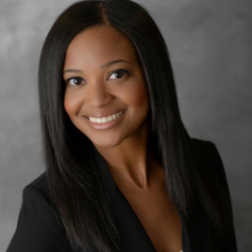 Amanda Colbert Photo 14