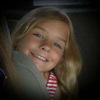 Stacey Snyder Photo 17