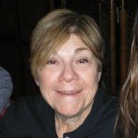 Sandy Lutz Photo 18