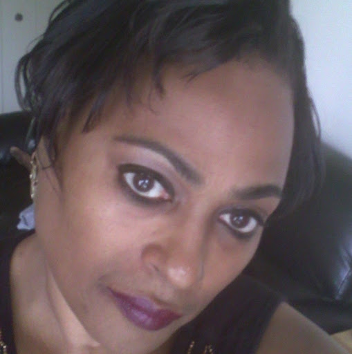 Yvette Scott Photo 40