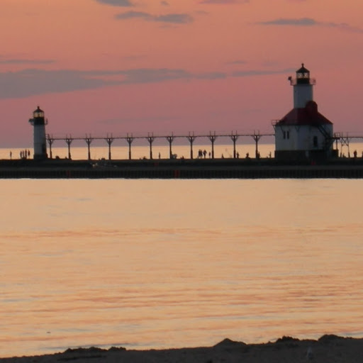 Shelley Schneider Photo 9