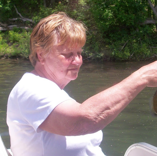 Joyce Thompson Photo 42