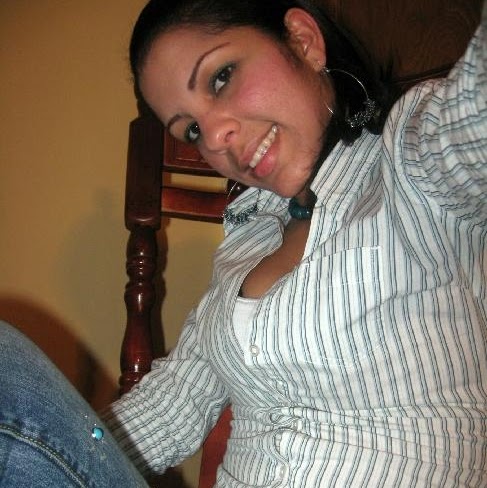 Elizabeth Arthur Photo 35